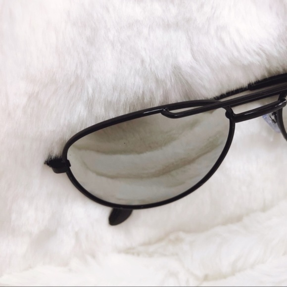 Hunter Mirrored Aviator Sunglasses - Picture 6 of 16